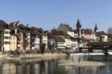 *DEN GANZEN SOMMER FÜR SIE DA!* Verbinden Sie den Einkauf bei uns mit einem Besuch im Städtli Bremgarten.